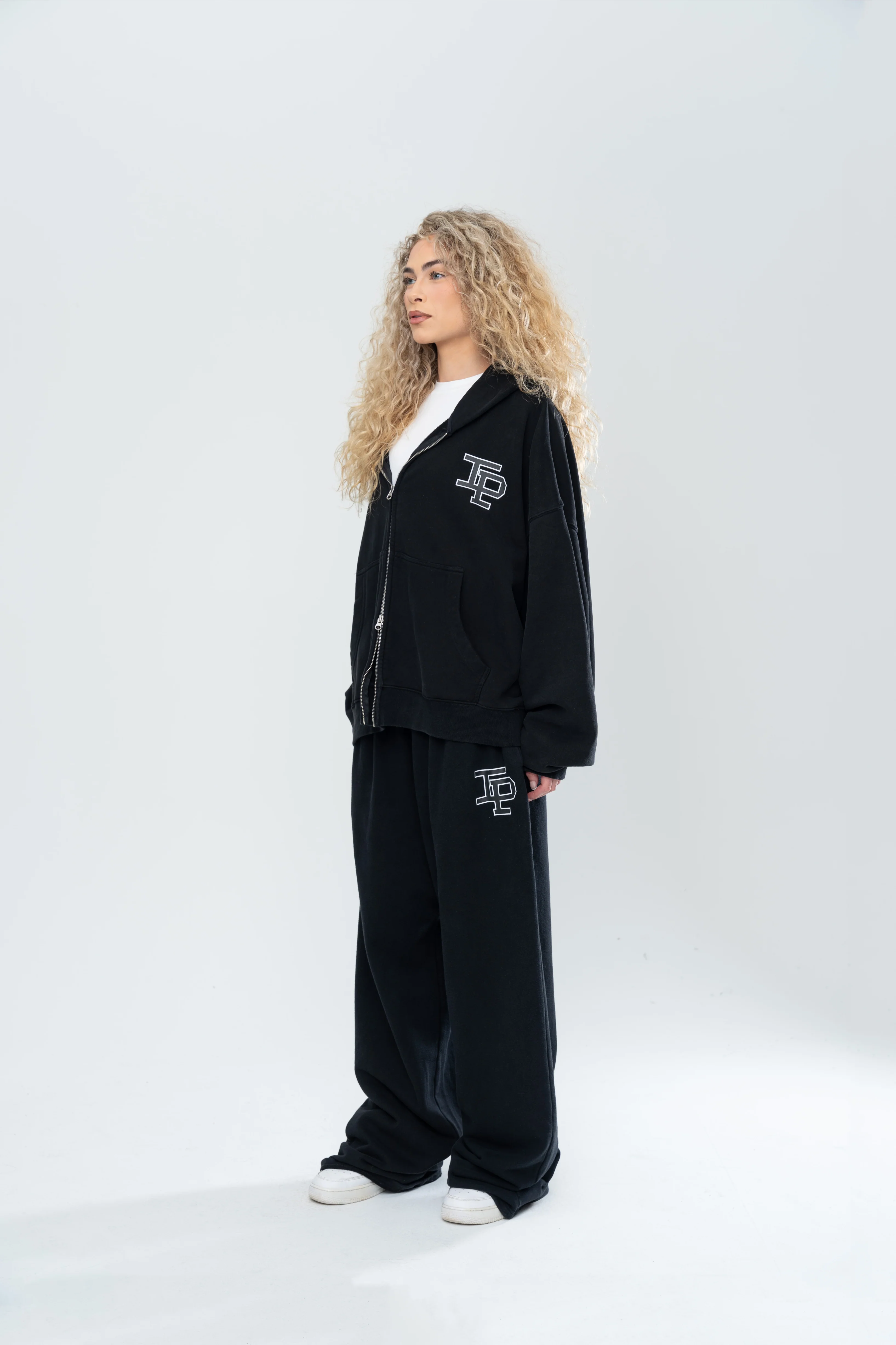 CLASSIC DOUBLE ZIP HOODIE - BLACK - Image 11