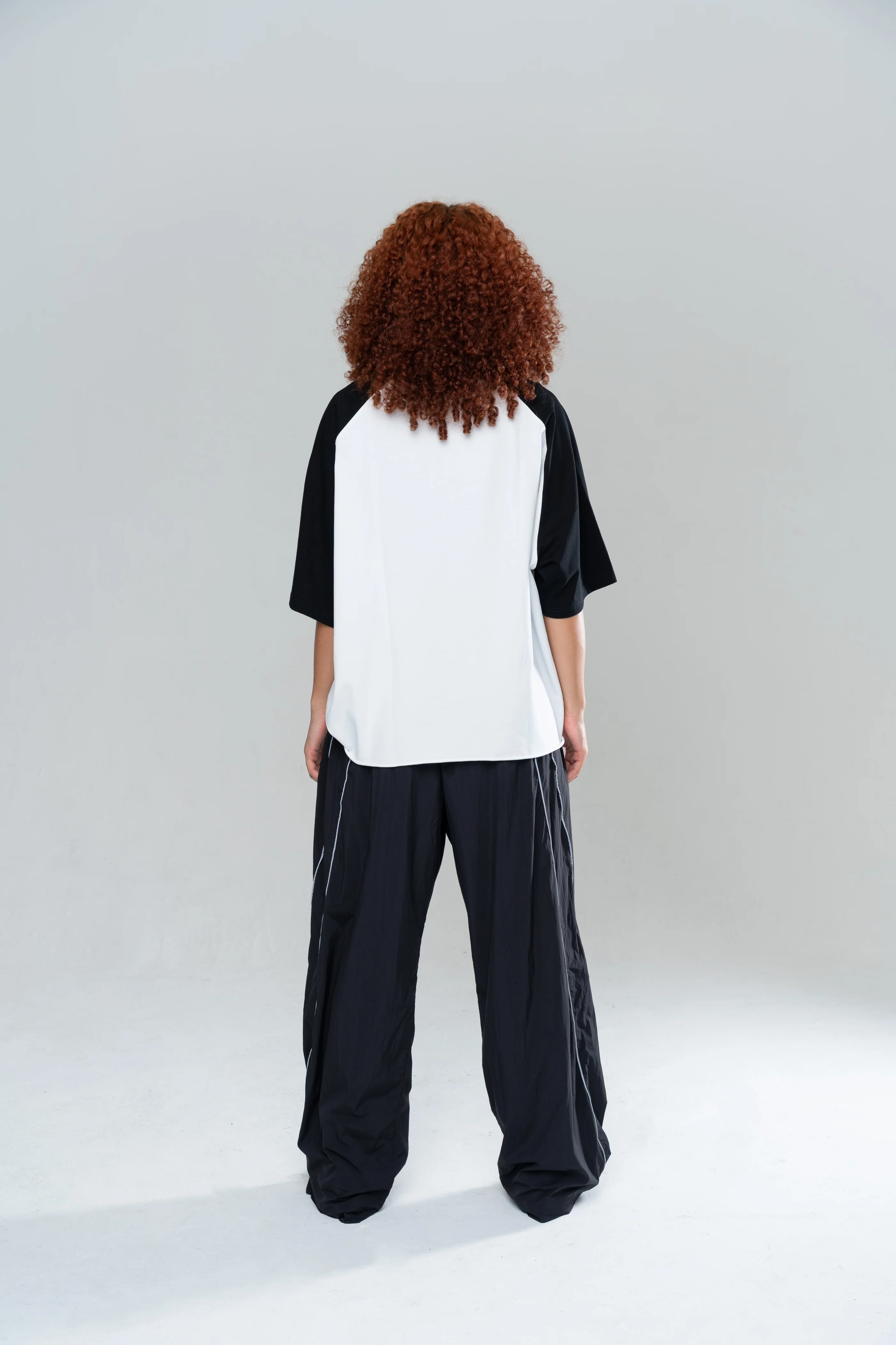 ICONIC BAGGY TRACKPANTS - BLACK - Image 7