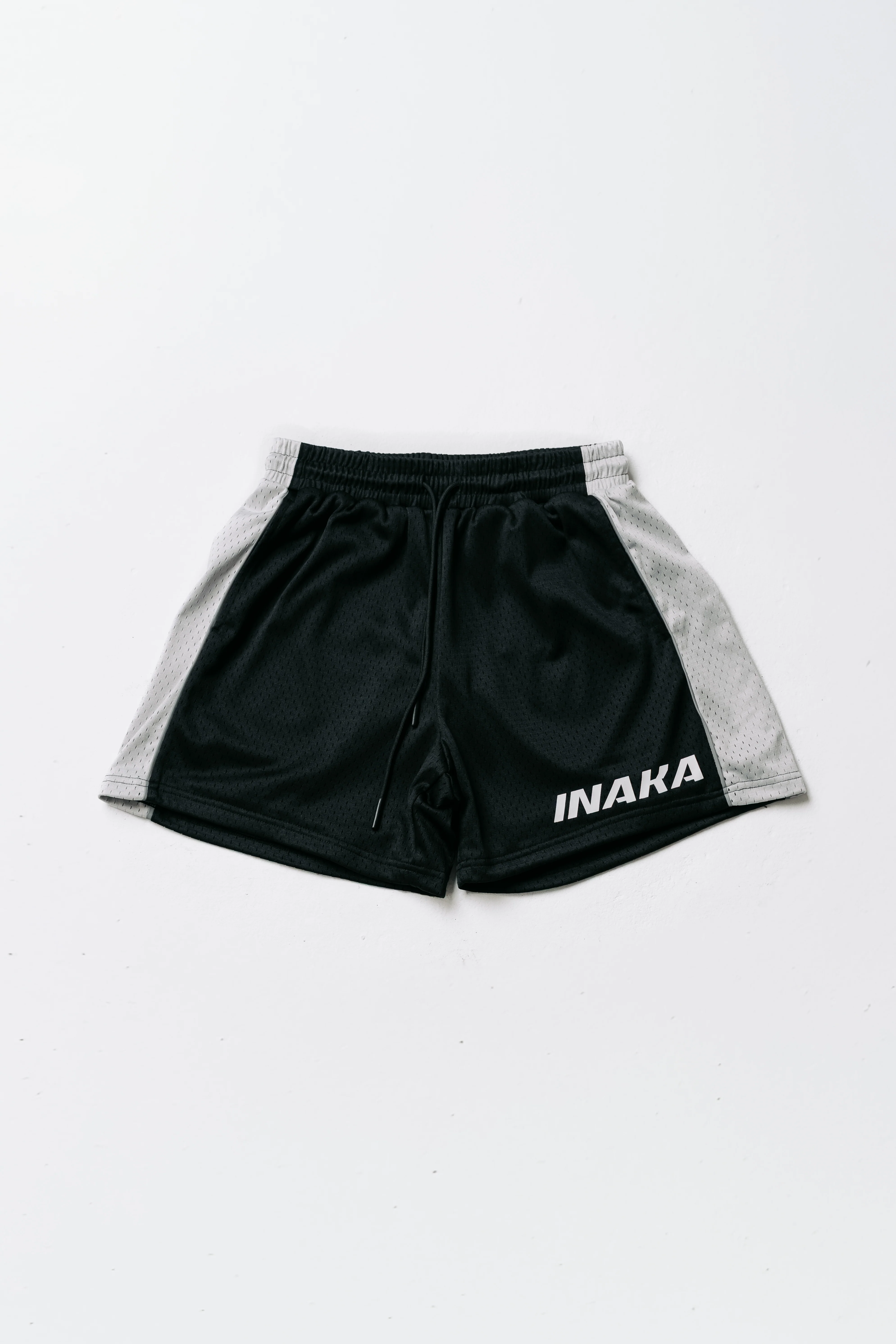 VARSITY MESH SHORTS - BLACK